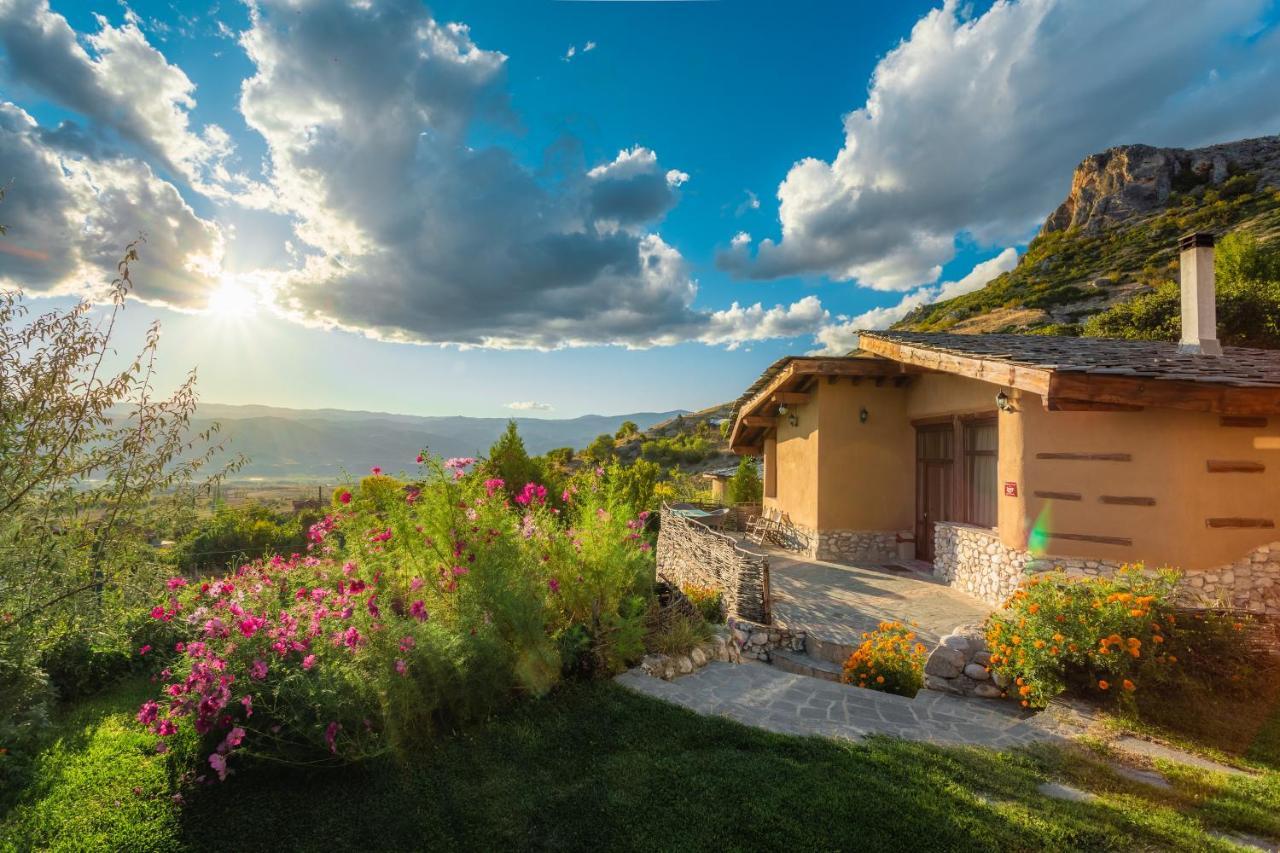 Eco Village Under The Cliffs Ilindentsi ภายนอก รูปภาพ